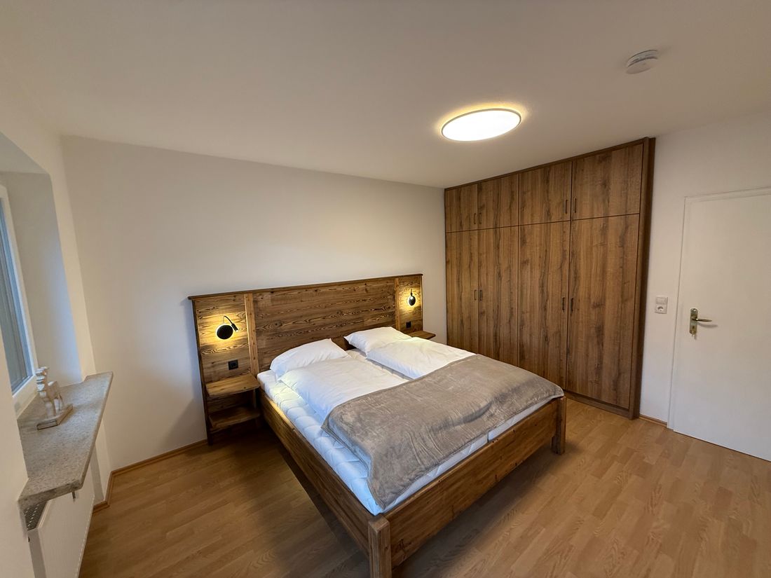 Schlafzimmer 2