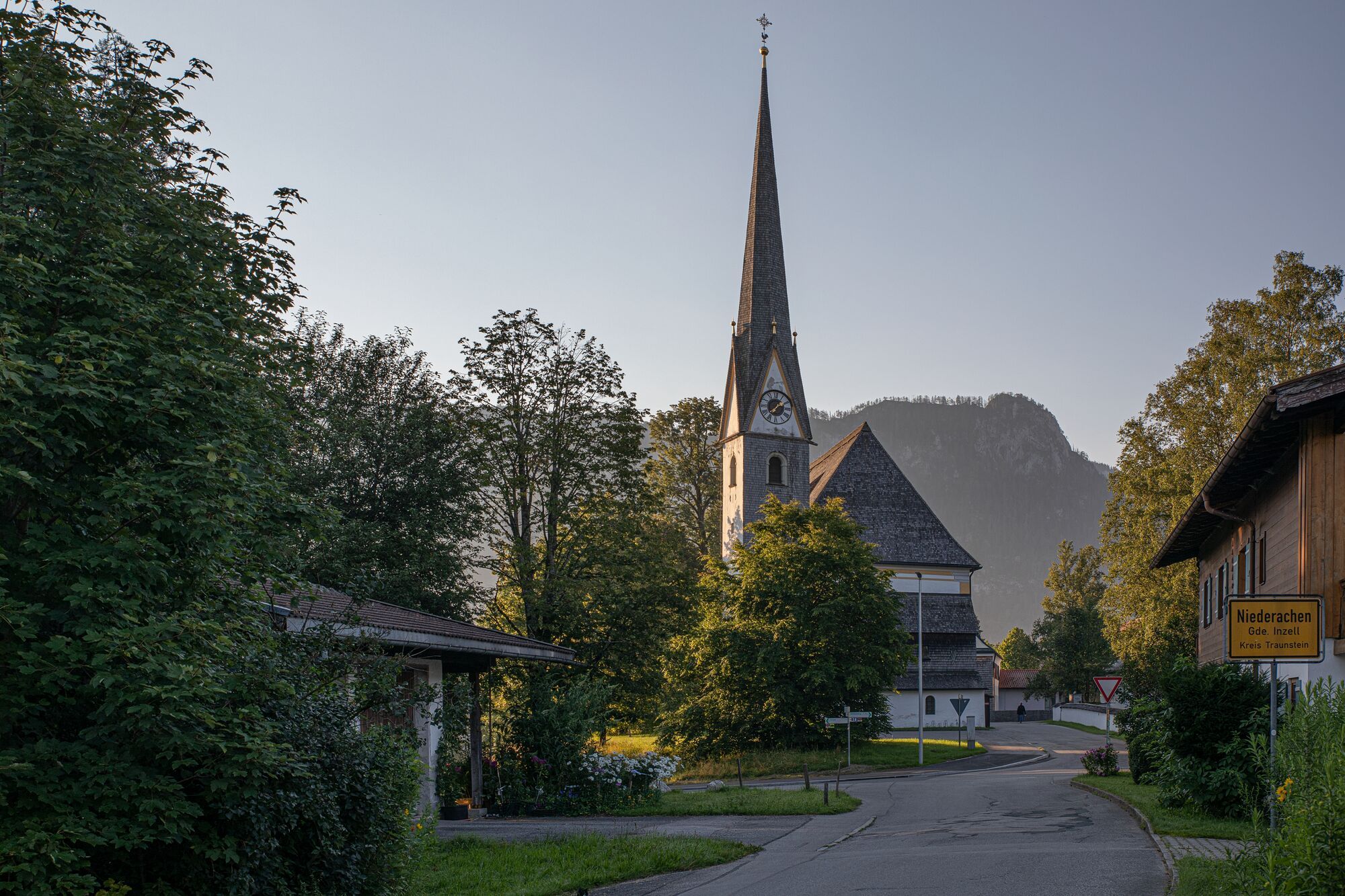 Frauenkirche in Niederachen