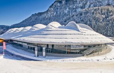 inzell-winter-eishalle-max-aicher-arena-aussenansicht4