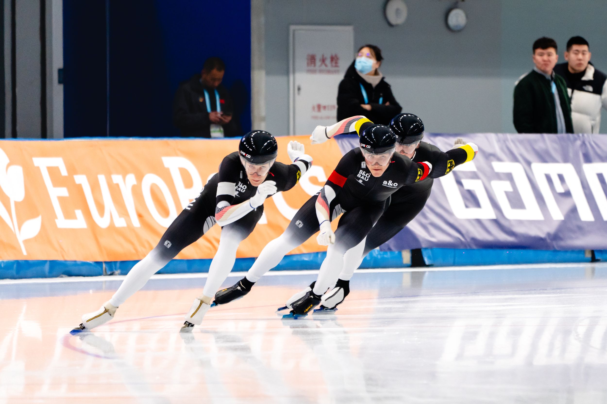 2024.12.02-02123-Beijing-LT-ISU_WC-Team Sprint-Germany
