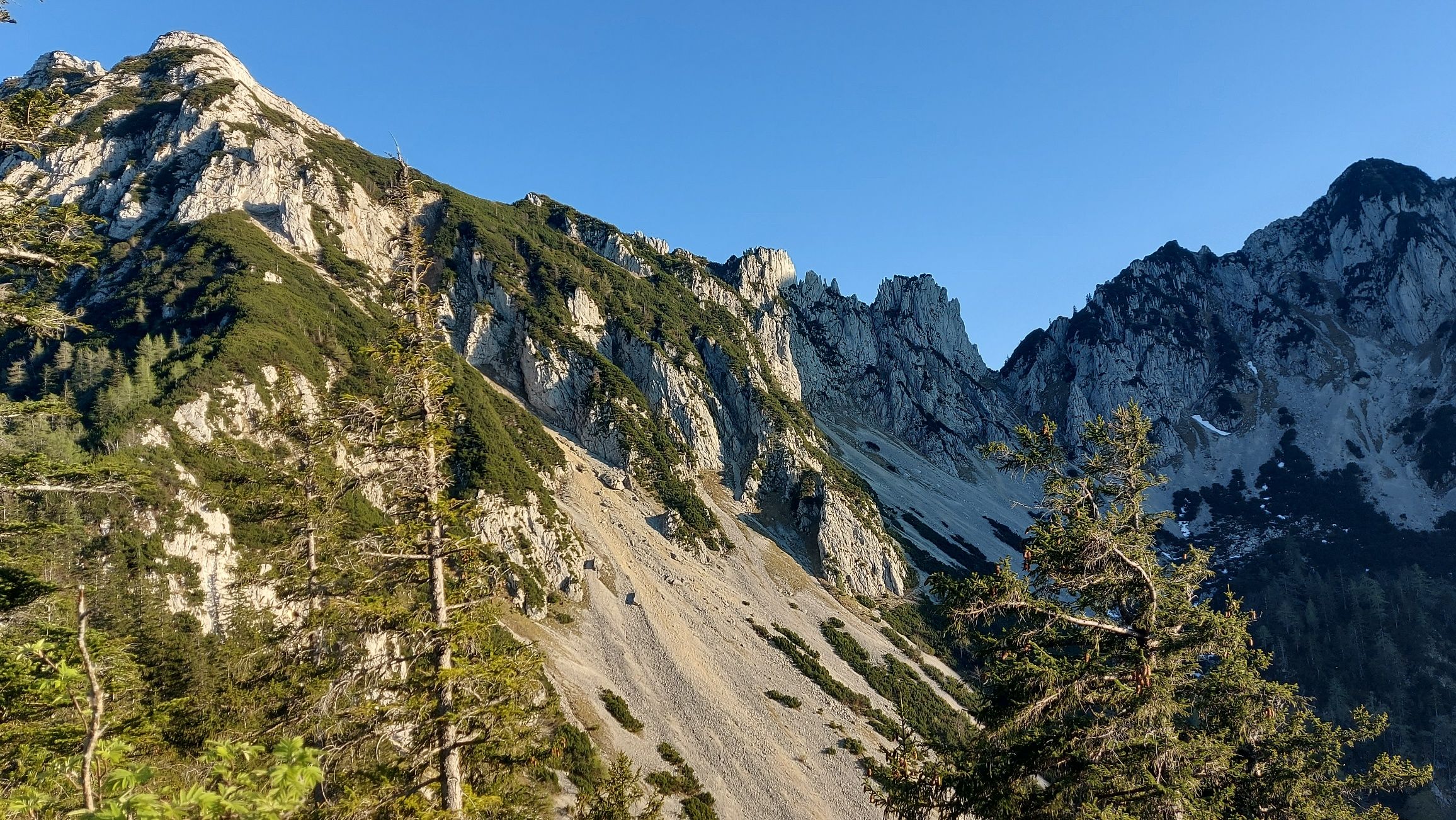 Ausblick vom Hendelbergköpferl